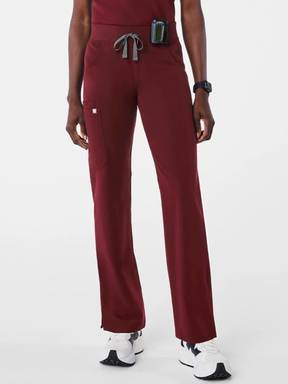 Figs Kade Straight Leg Scrub Pants in Maroon Size Small Tall